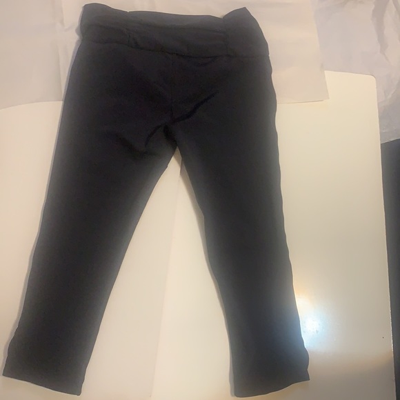 UNDER ARMOUR YOGA PANTS SZ extra SMALL, BLACK - Picture 9 of 10